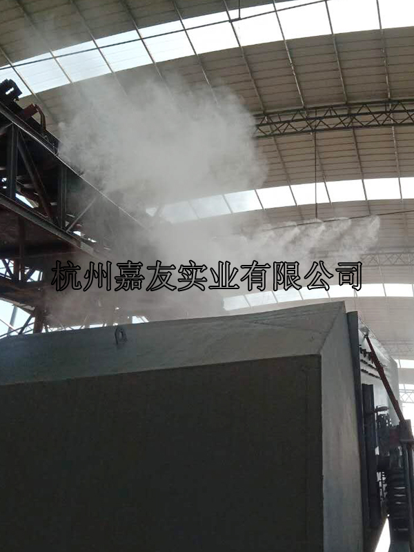 中国葛洲坝集团路桥桥梁施工现场安装高压喷雾除尘系统